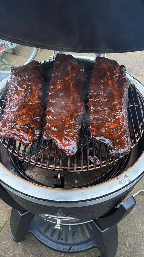 Ribs van de kamado